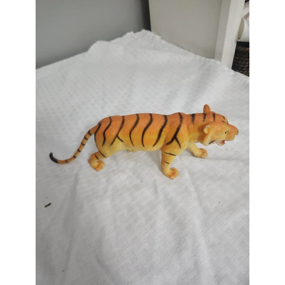 Realistic Tiger Toy Figure Orange Black Striped Plastic Animal Figurine Wild